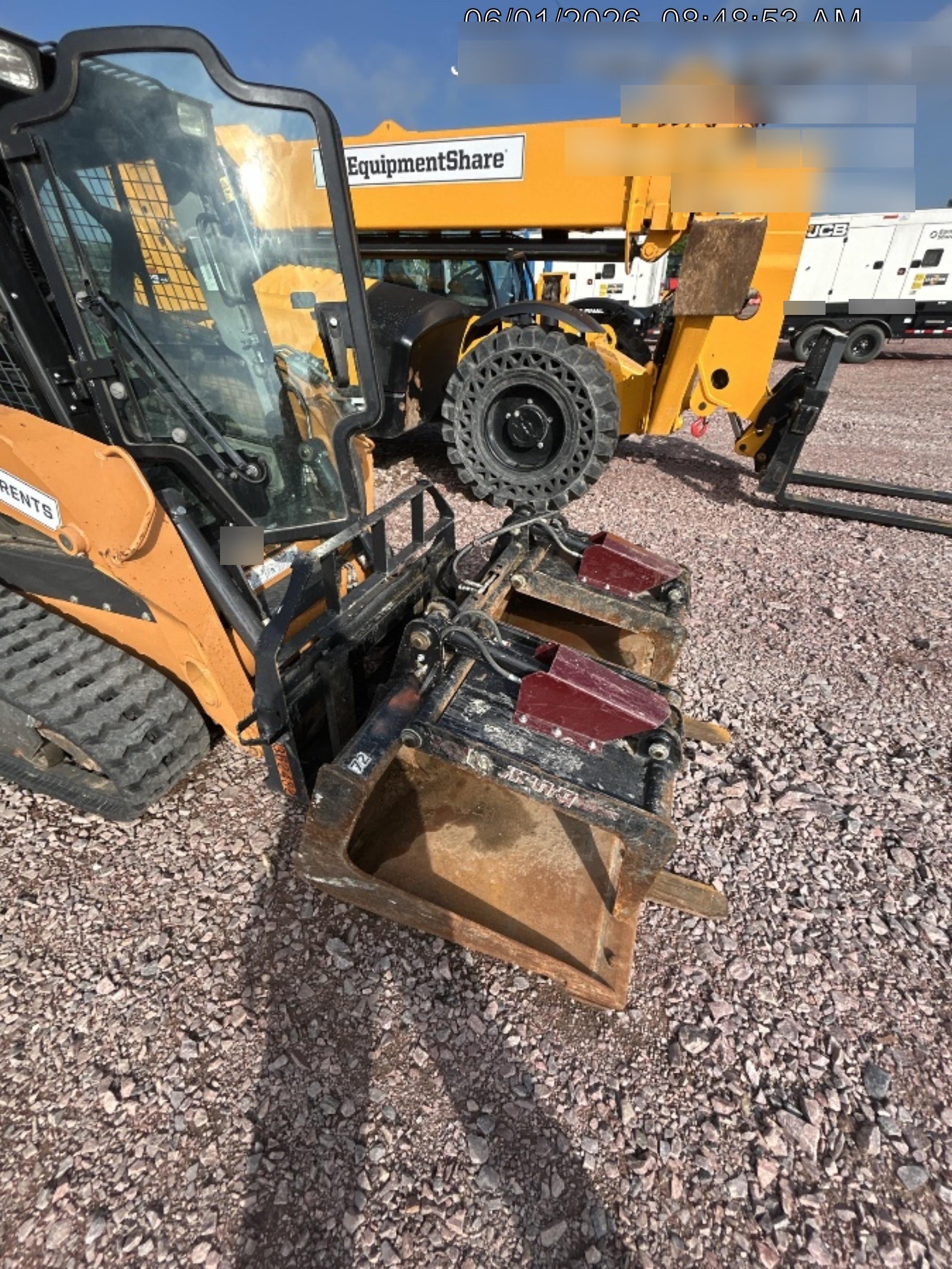 2021 CASE TR270B