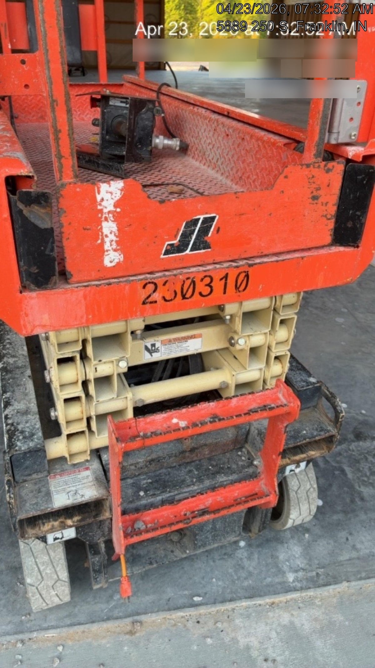 2022 JLG ES1932