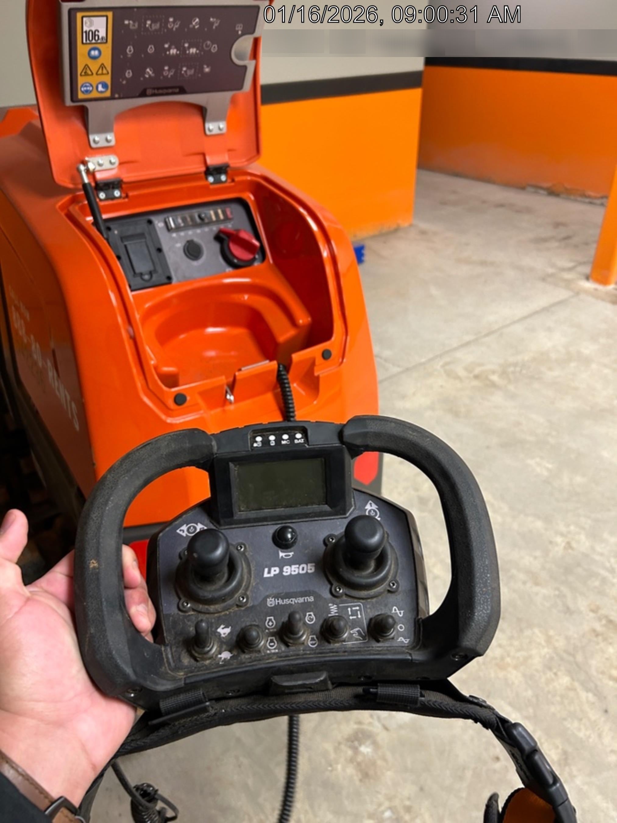 2025 HUSQVARNA LP9505