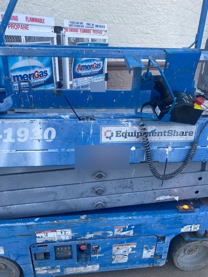 2019 Genie GS-1930 Fixed Rails with Chain Entry