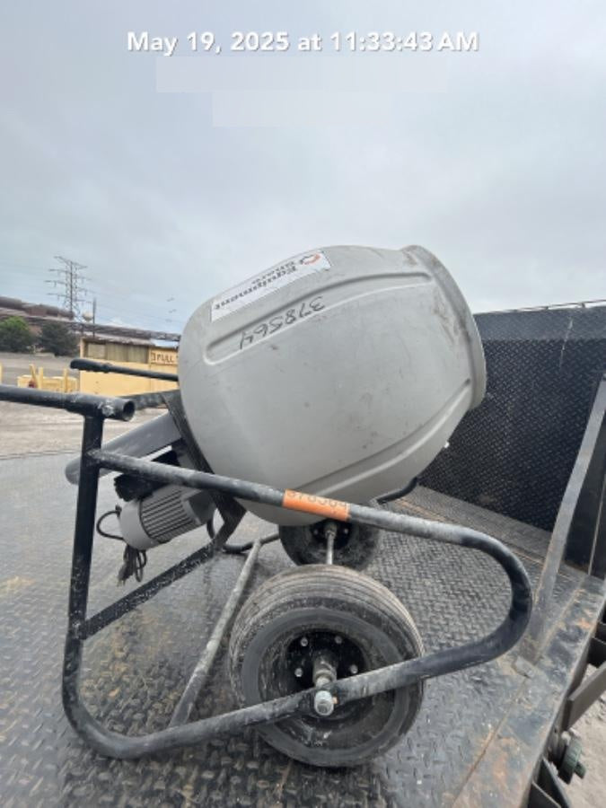 2023 KLUTCH Concrete Mixer 3.5