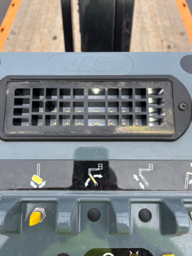 2025 JLG 460SJ