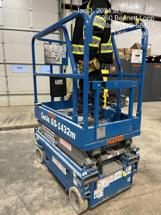 2022 GENIE GS-1432