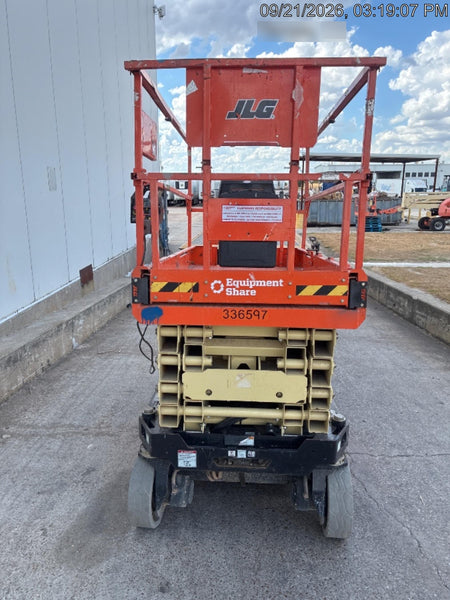 2023 JLG ES3246