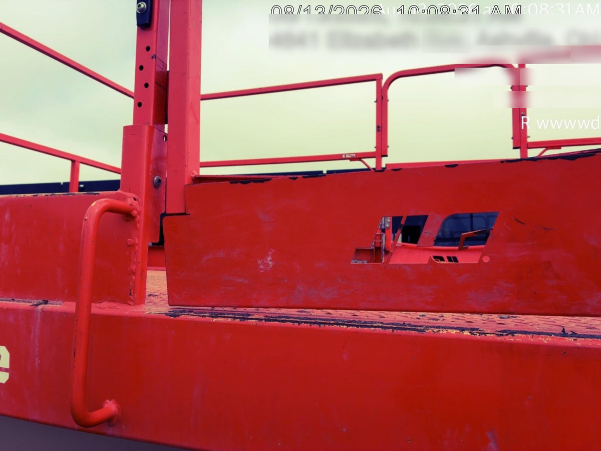 2023 JLG RT4394