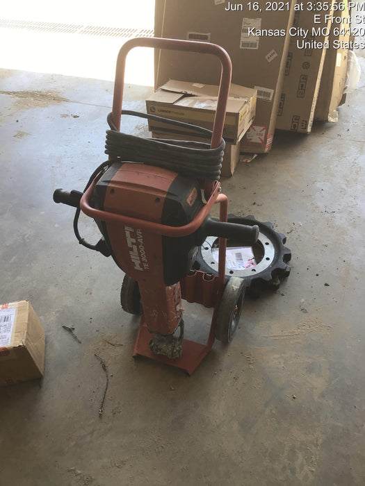 2020 HILTI TE 3000-AVR