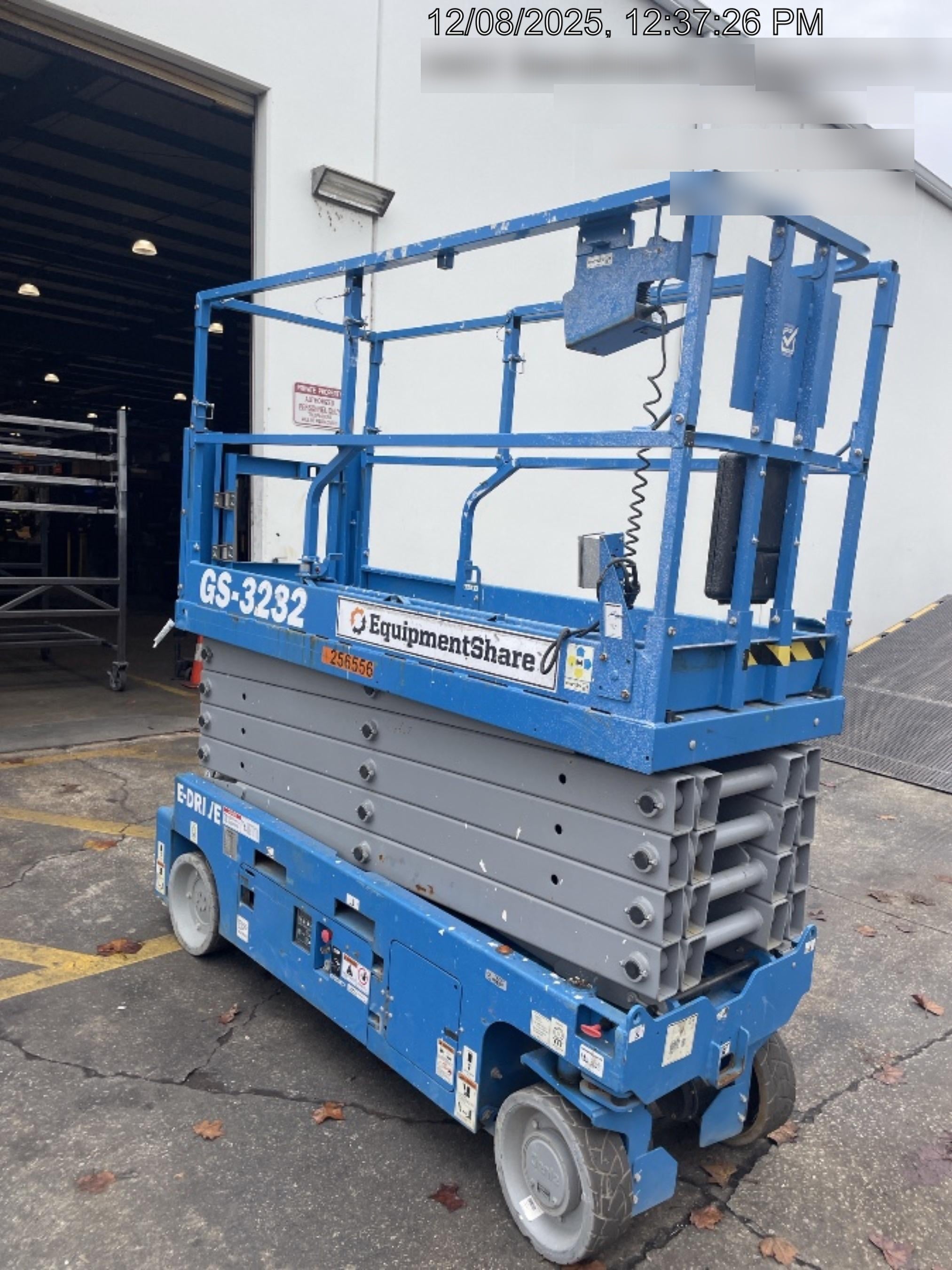 2022 GENIE GS-3232