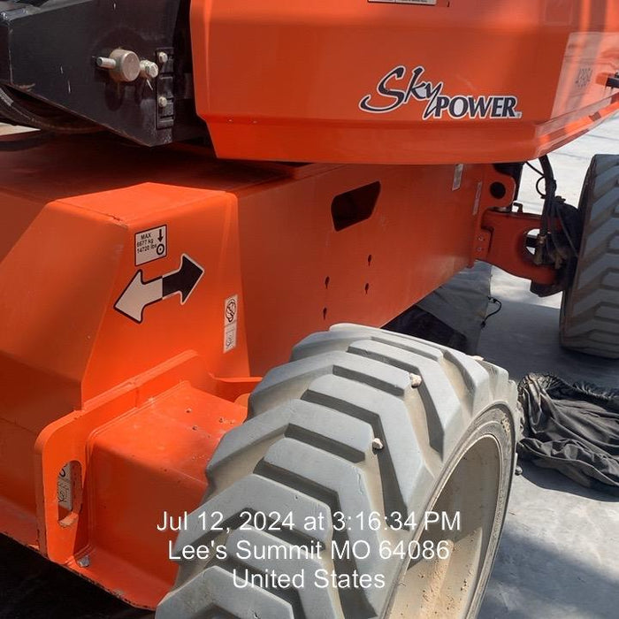 2019 JLG 660SJ