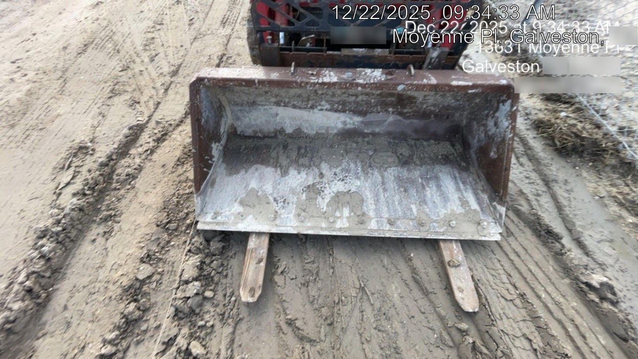 2020 EMKAY 48" Pallet Forks - Emkay