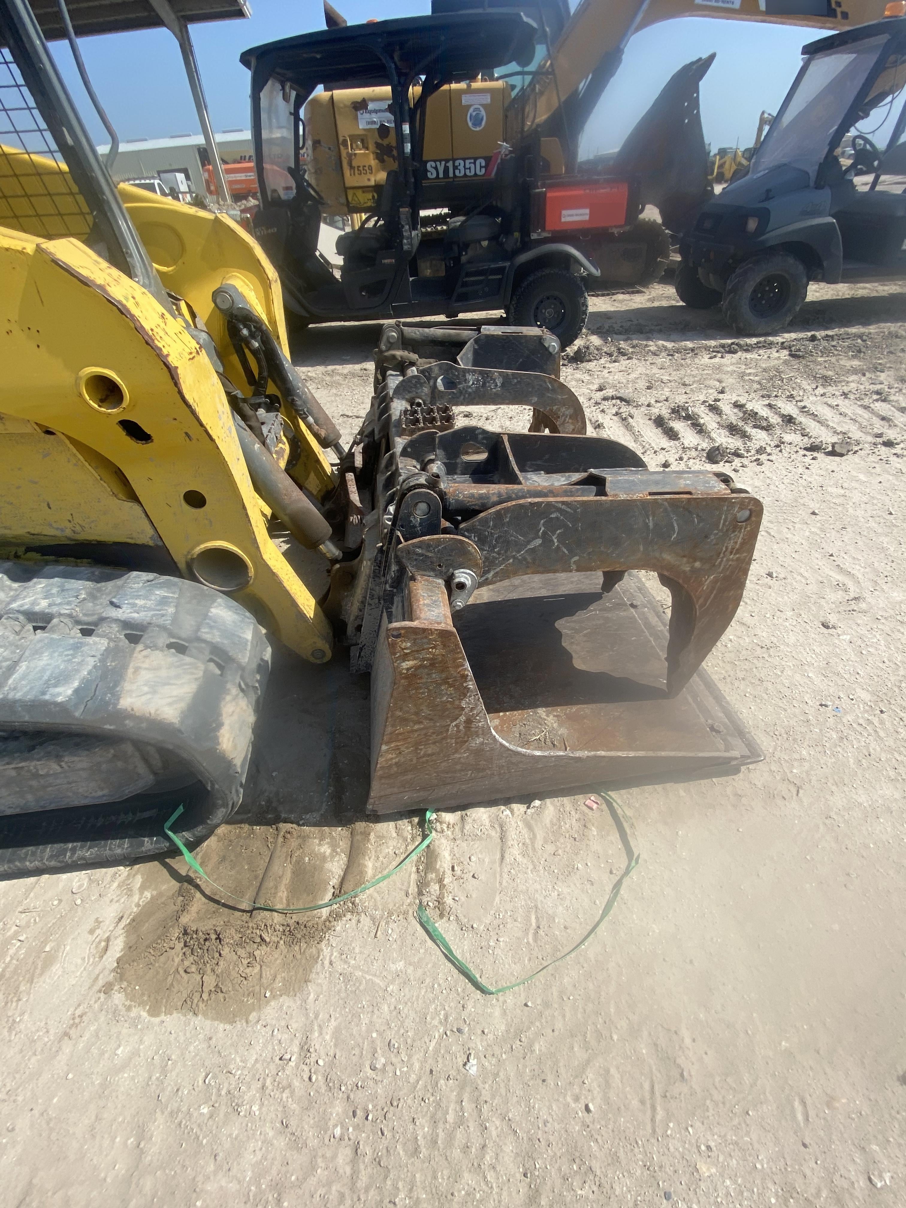 2019 PALADIN 76" Scrap Grapple Bucket - Paladin