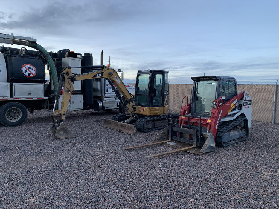 2022 ARROW MATERIAL HANDLING 60" Pallet Forks - Arrow