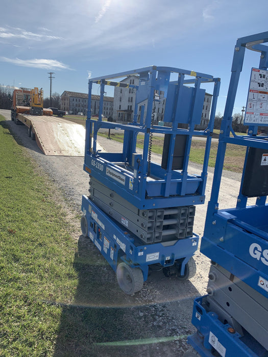 2020 Genie GS-1930 Solid Non Marking Tires, Beacon, Folding rails with half height swing gate