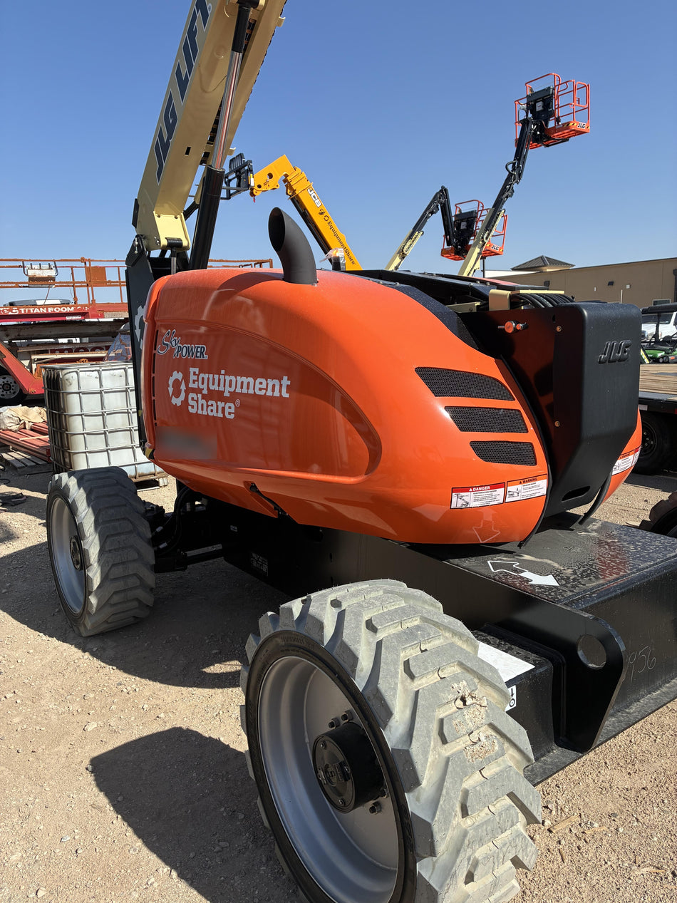 2026 JLG 600AJ