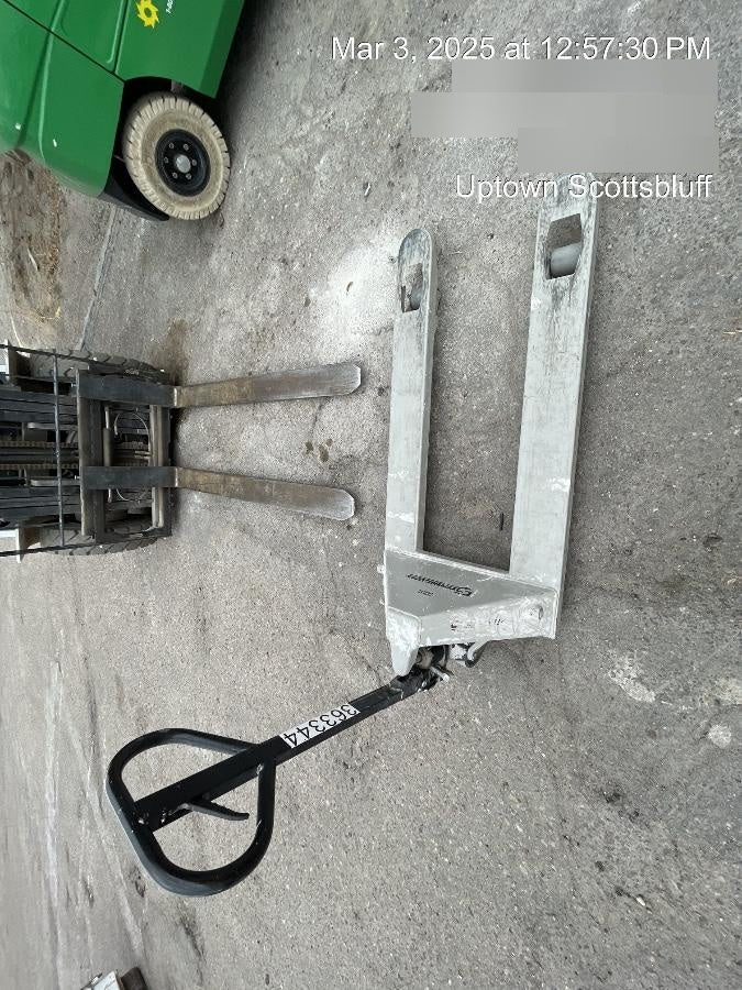 2023 STRONGWAY 4400 lb Pallet Jack
