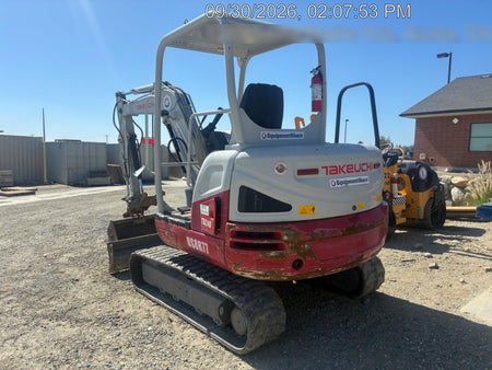 2021 TAKEUCHI TB240R
