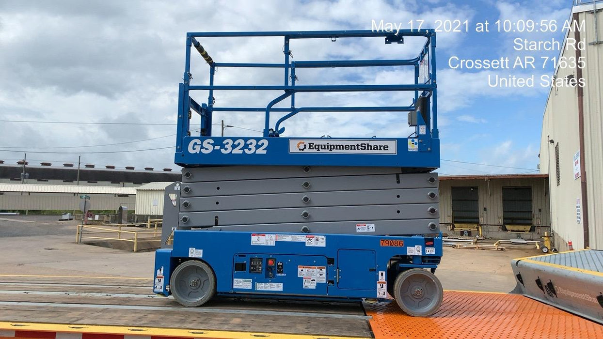 2020 Genie GS-3232 Standard, Folding half height swing gate