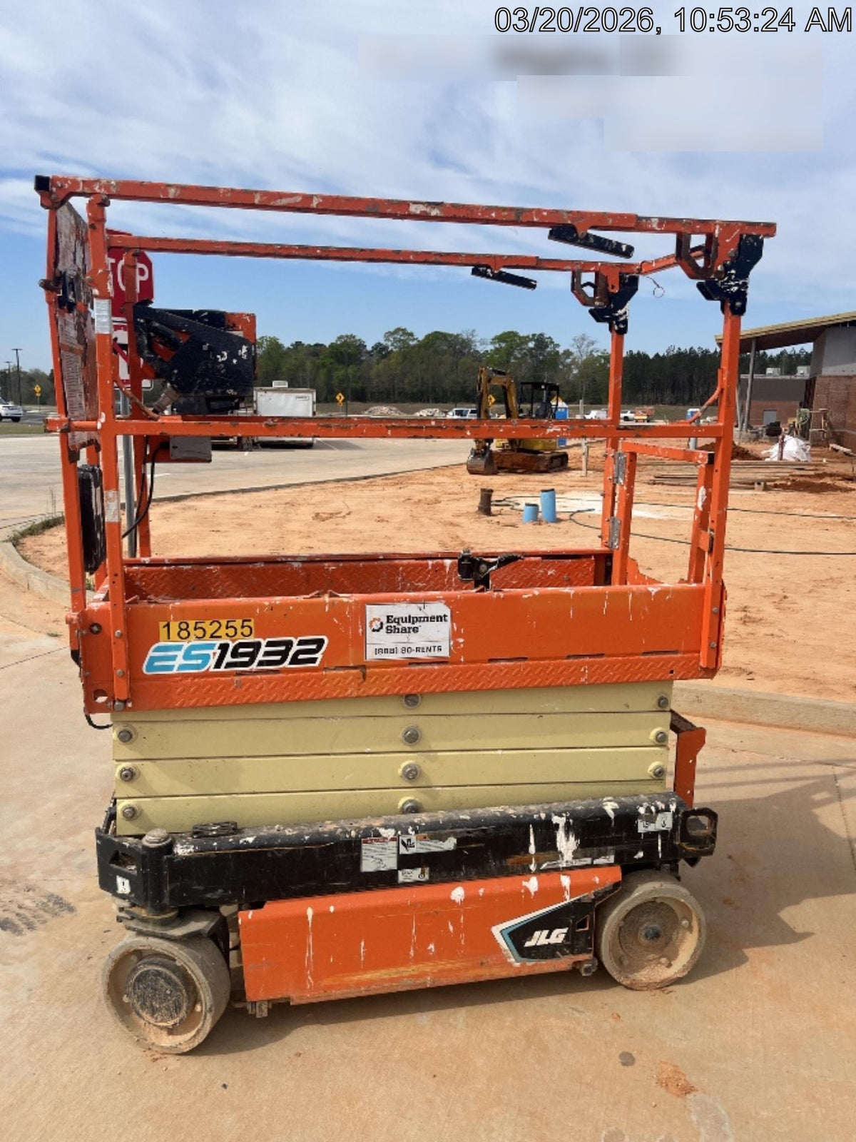 2021 JLG ES1932