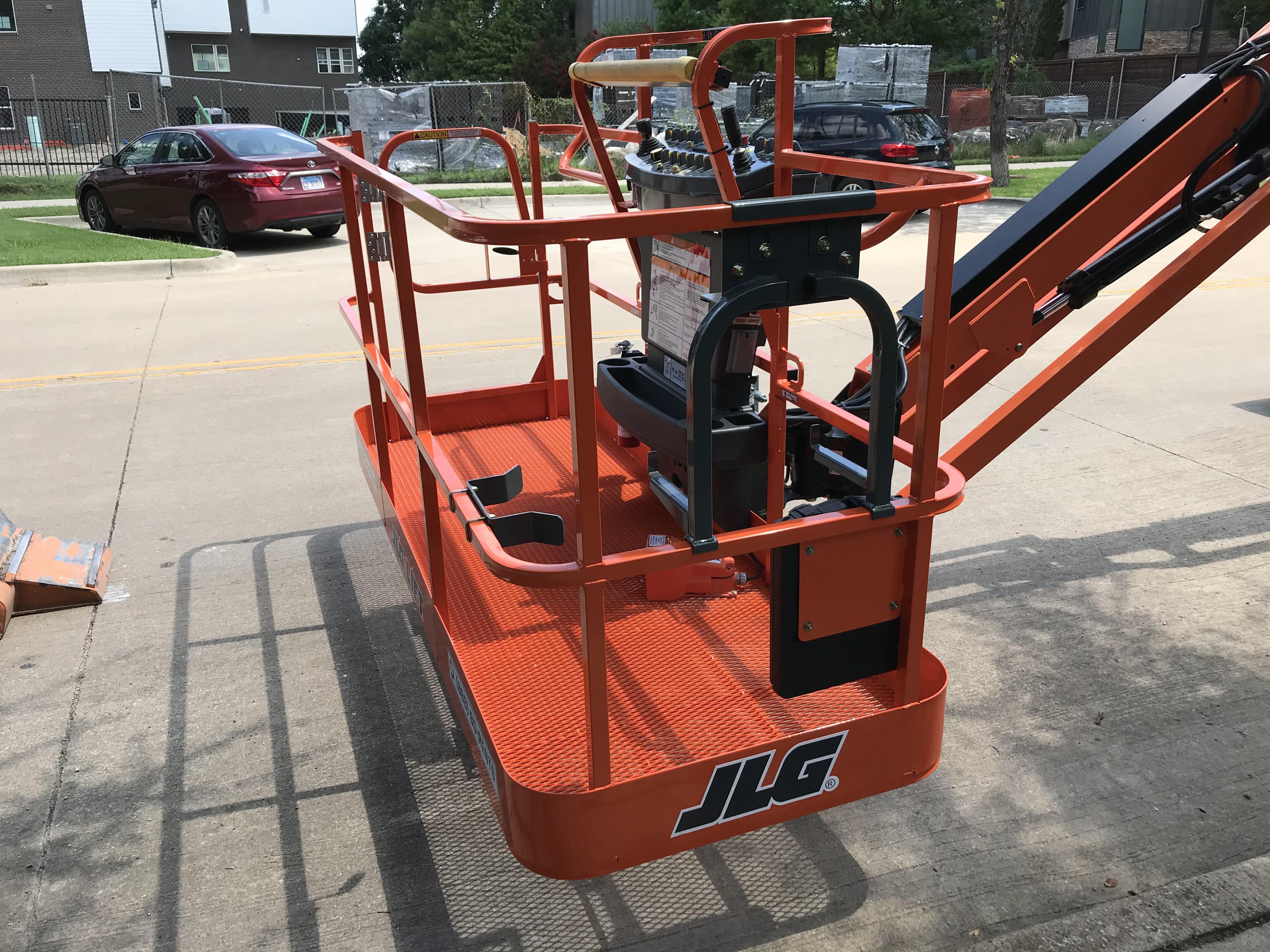 2021 JLG 600AJ
