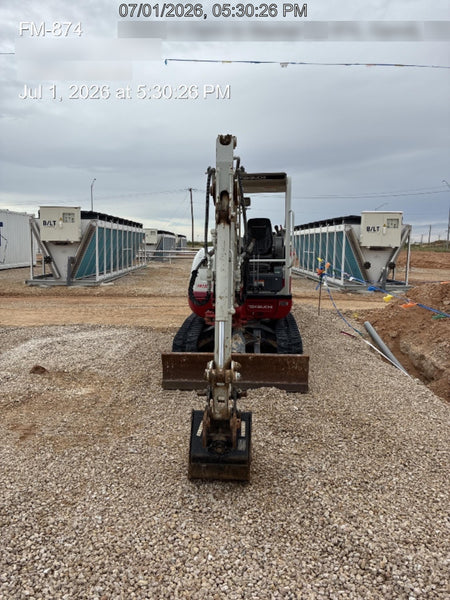 2022 TAKEUCHI TB235-2R