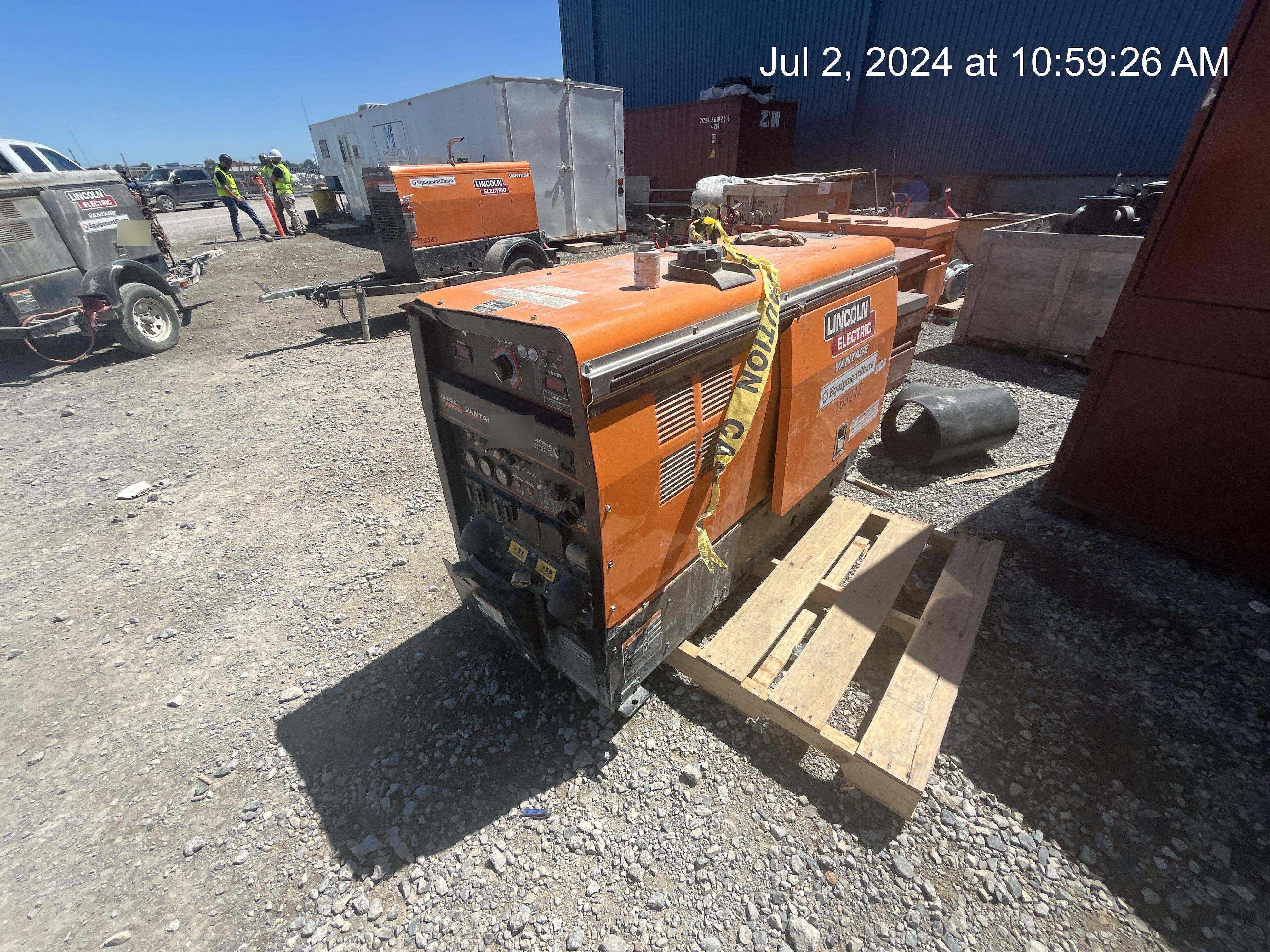 2021 Lincoln Electric Vantage 322 Vantage 322 Ready Pak 3 w/ Decals, ORANGE (includes trailer, cable rack, fender light kit) NO Telematics