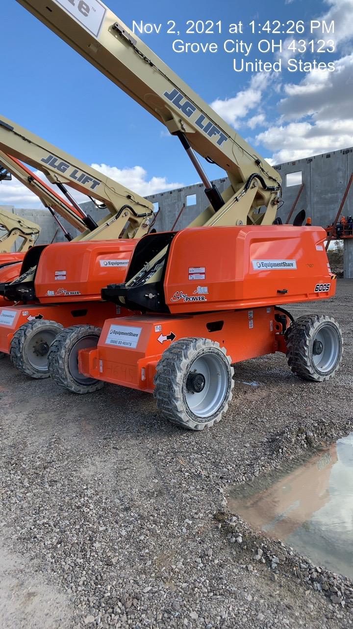 2021 JLG 600S