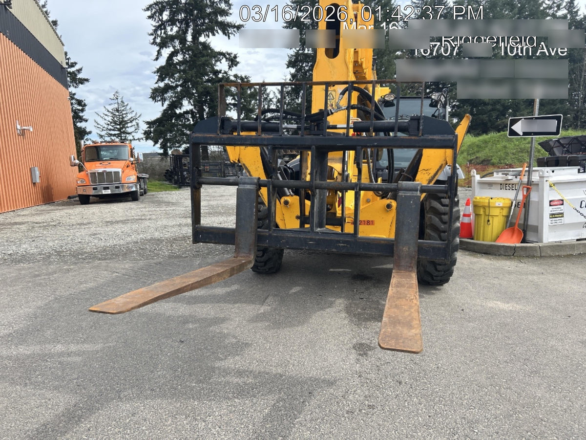 2022 JCB 332/E5286