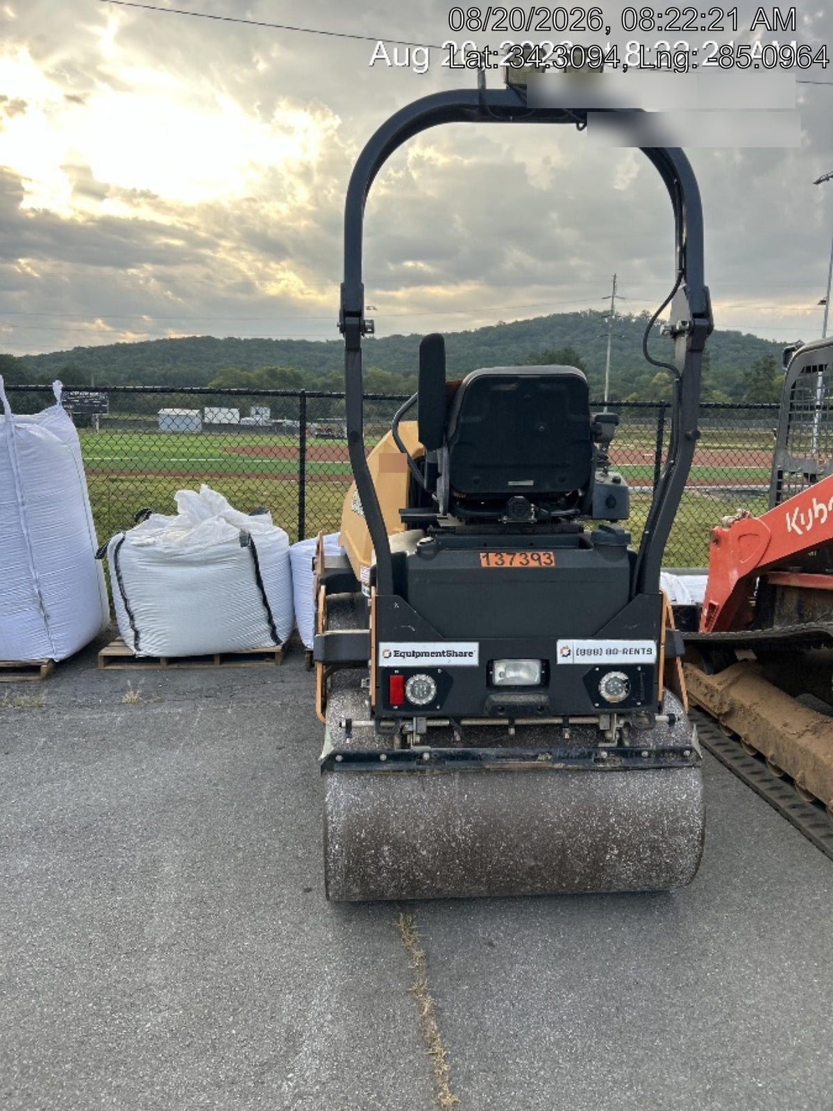 2021 CASE DV26E