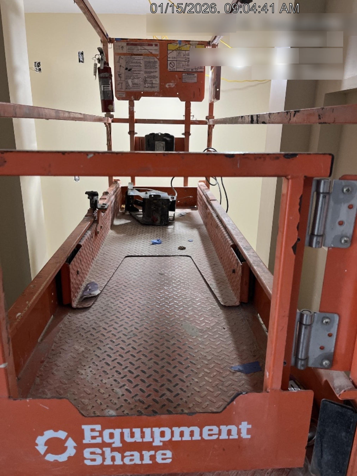 2023 JLG ES2632