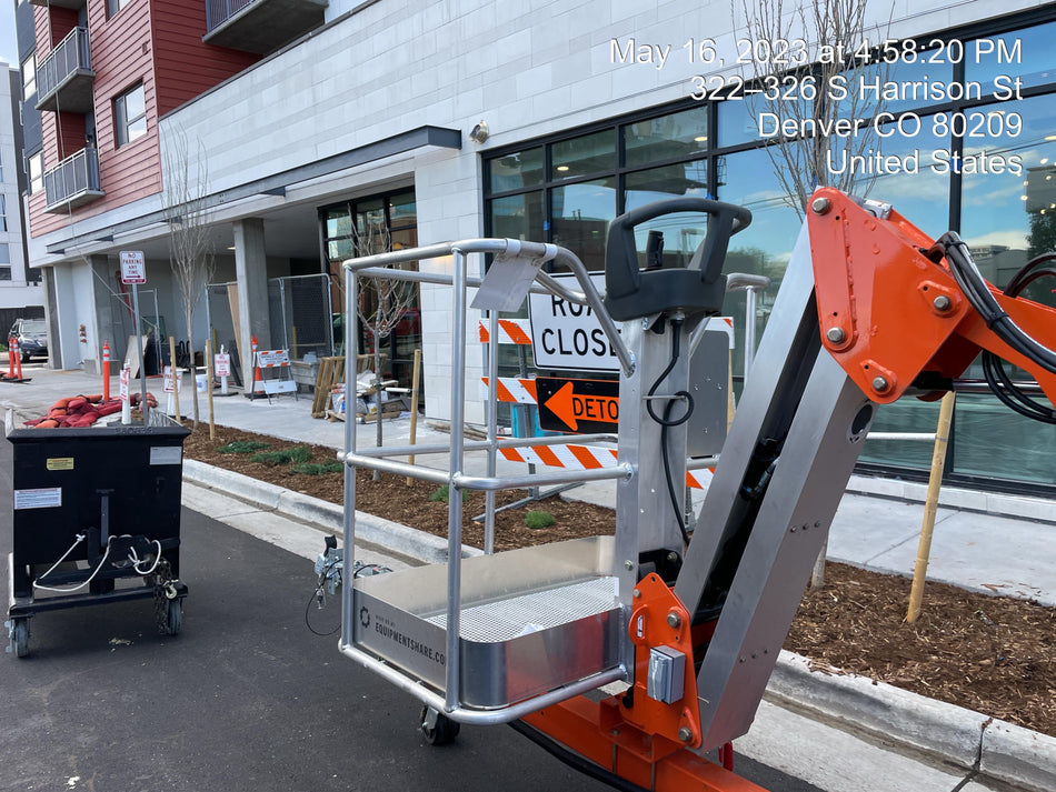 2023 JLG T500J
