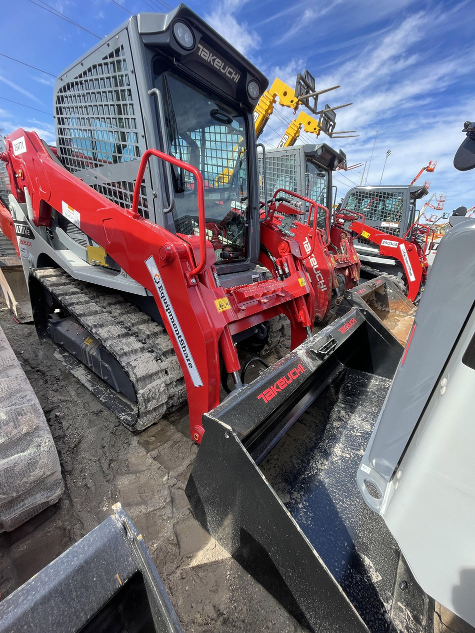 2023 TAKEUCHI TL10V2-CR