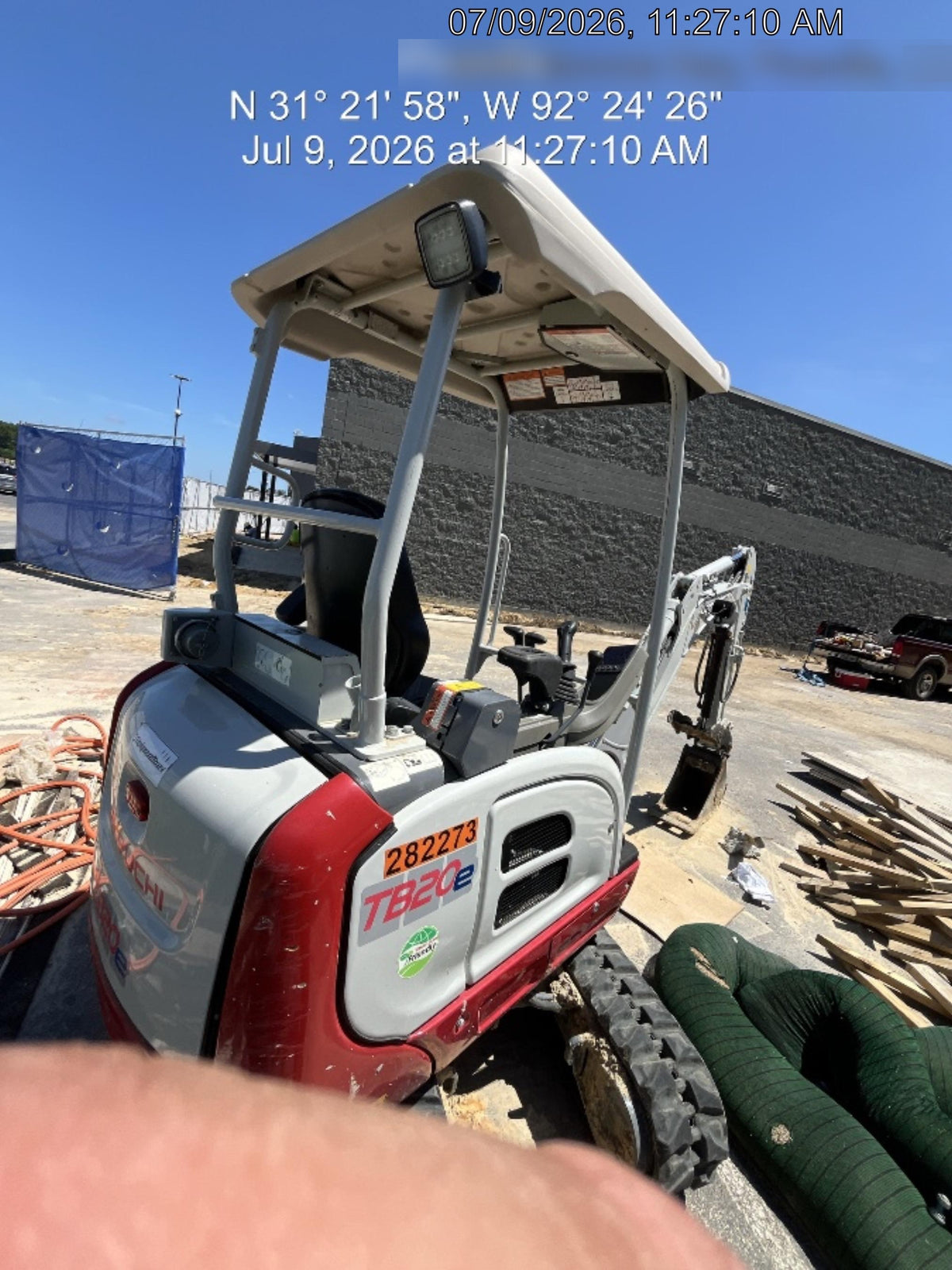 2022 TAKEUCHI TB20e