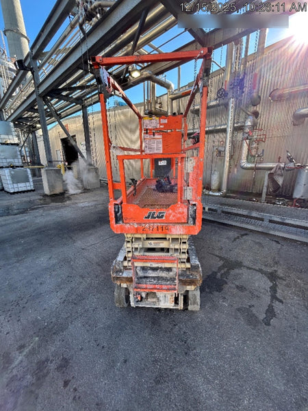 2023 JLG ES1932