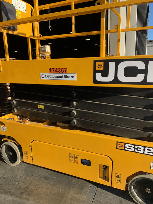 2021 JCB S3246E