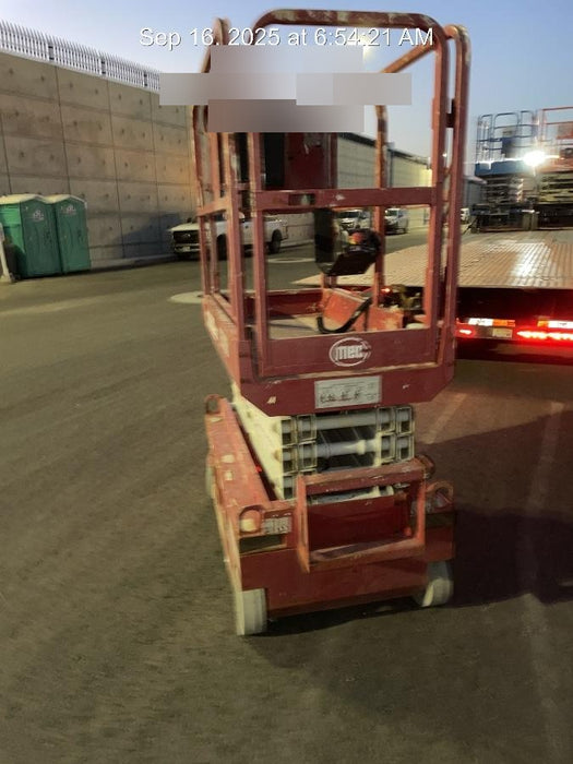 2019 MEC 1330SE MEC 1330SE w/ES Track Hardware, Full Extended 2 Year Warranty