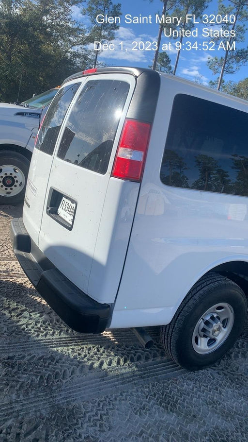 2023 CHEVROLET Express Van - Rental