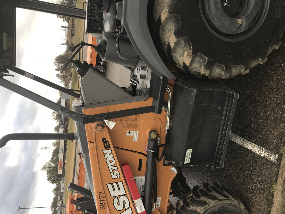 2019 Case 570N EP Canopy, 4WD, GP Front Bucket, Dual Tilt Cylinder, 84" Box Blade w/ Scarifier, Wheel Weights, Beacon