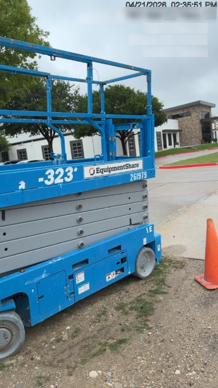 2022 GENIE GS-3232