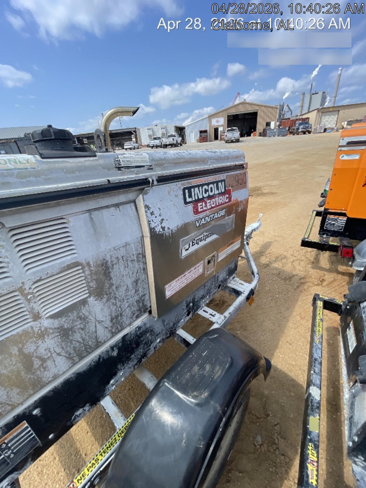 2019 Lincoln Electric Vantage 322 Welder Ready-Pak 3, Two wheel trailer, Fender and Light kit, Cable Rack