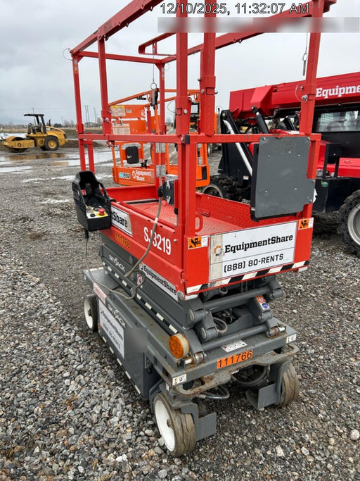 2020 Skyjack SJIII-3219 Solid NM Tires, Half height spring hinged entry gate, Dual Beacons, 800W Inverter