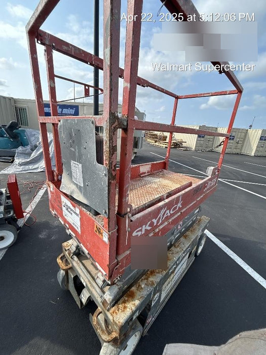 2018 Skyjack SJIII-3219 Skyjack SJIII3219 Scissor Lift w/Trojan Batteries