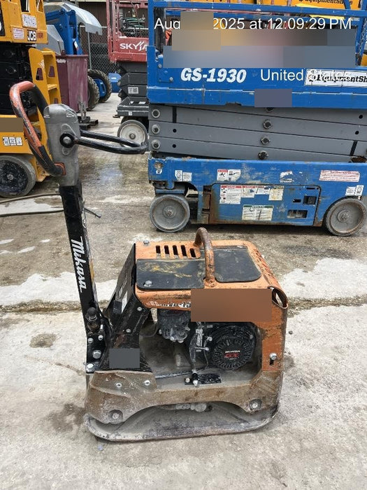 2023 Multiquip MVH158 Honda GX200, 17" Plate, Gas