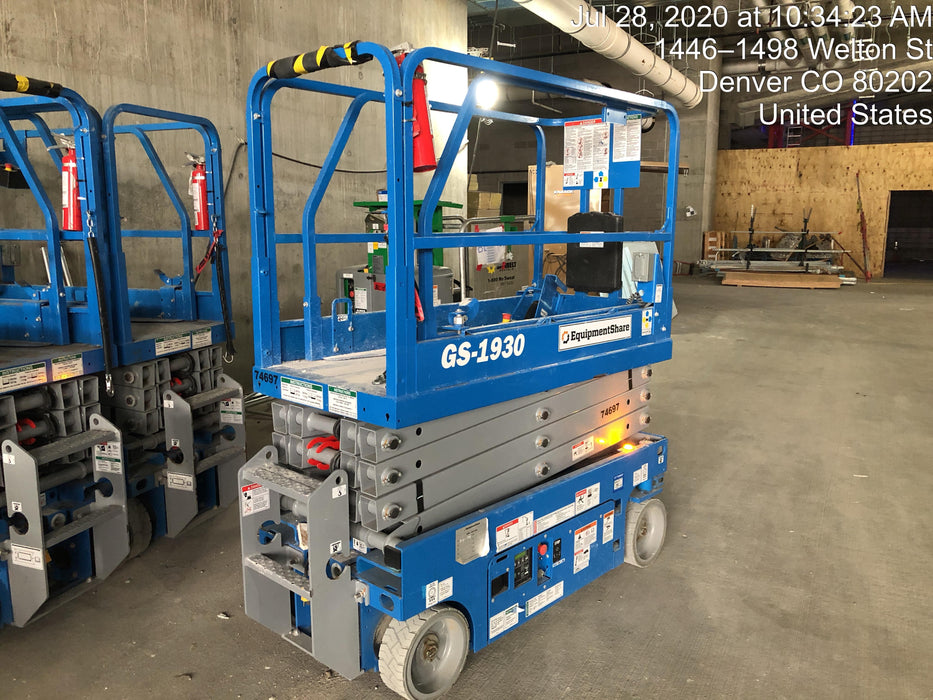 2020 Genie GS-1930 Fixed rails with chain entry gate - Pre A92.20