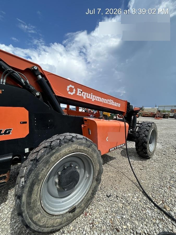2023 SKYTRAK 8042