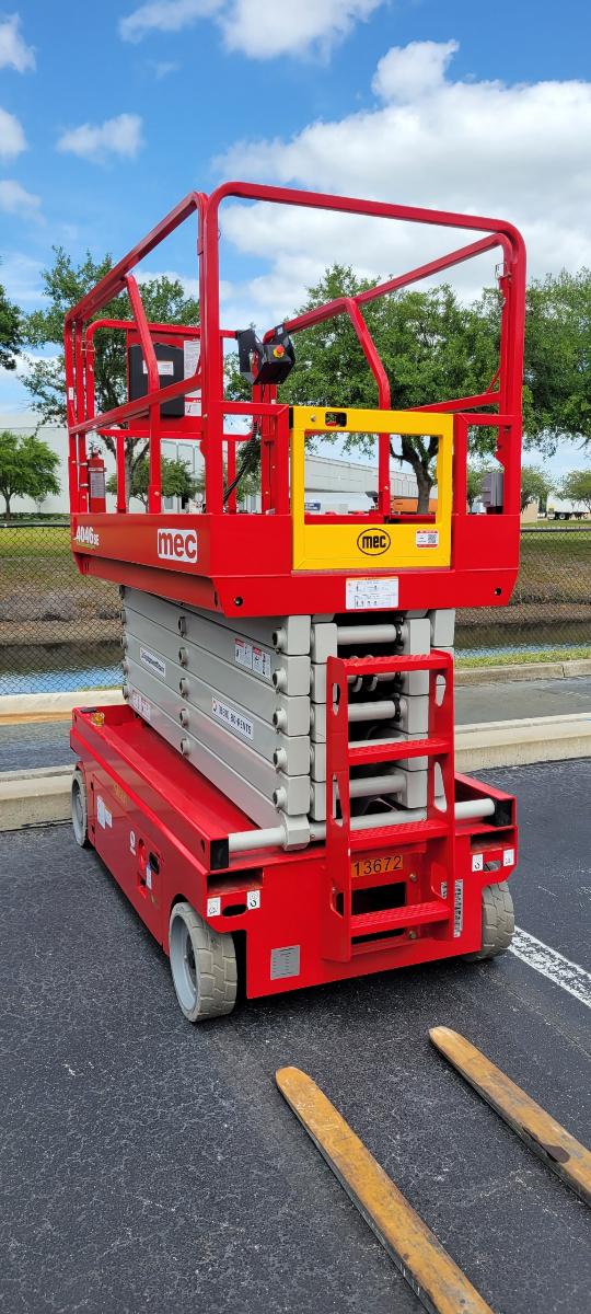 2022 MEC 4046SE