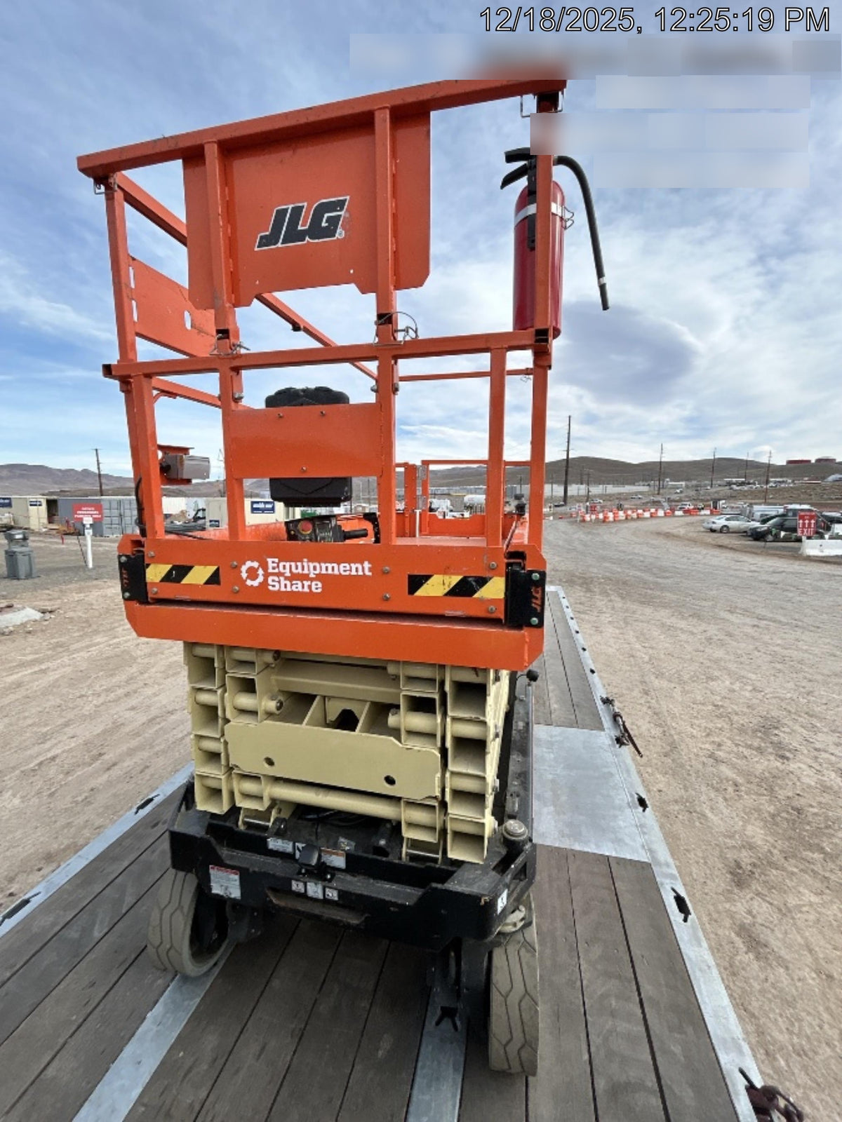 2022 JLG ES3246