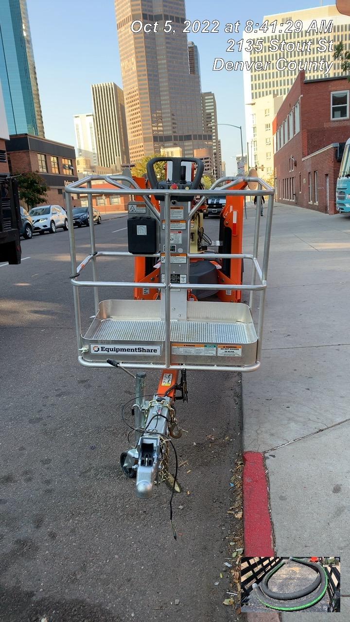 2022 JLG T350