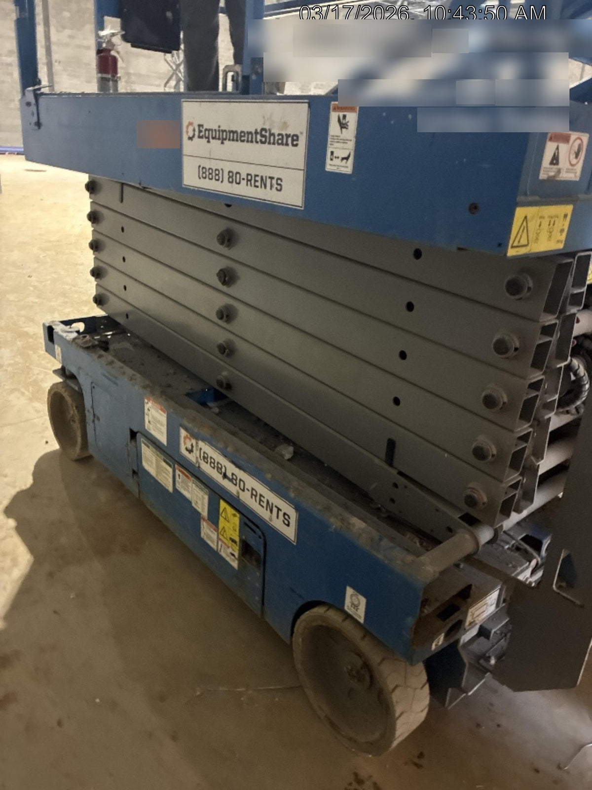 2019 Genie GS-4047 Folding rails with half height swing gate
