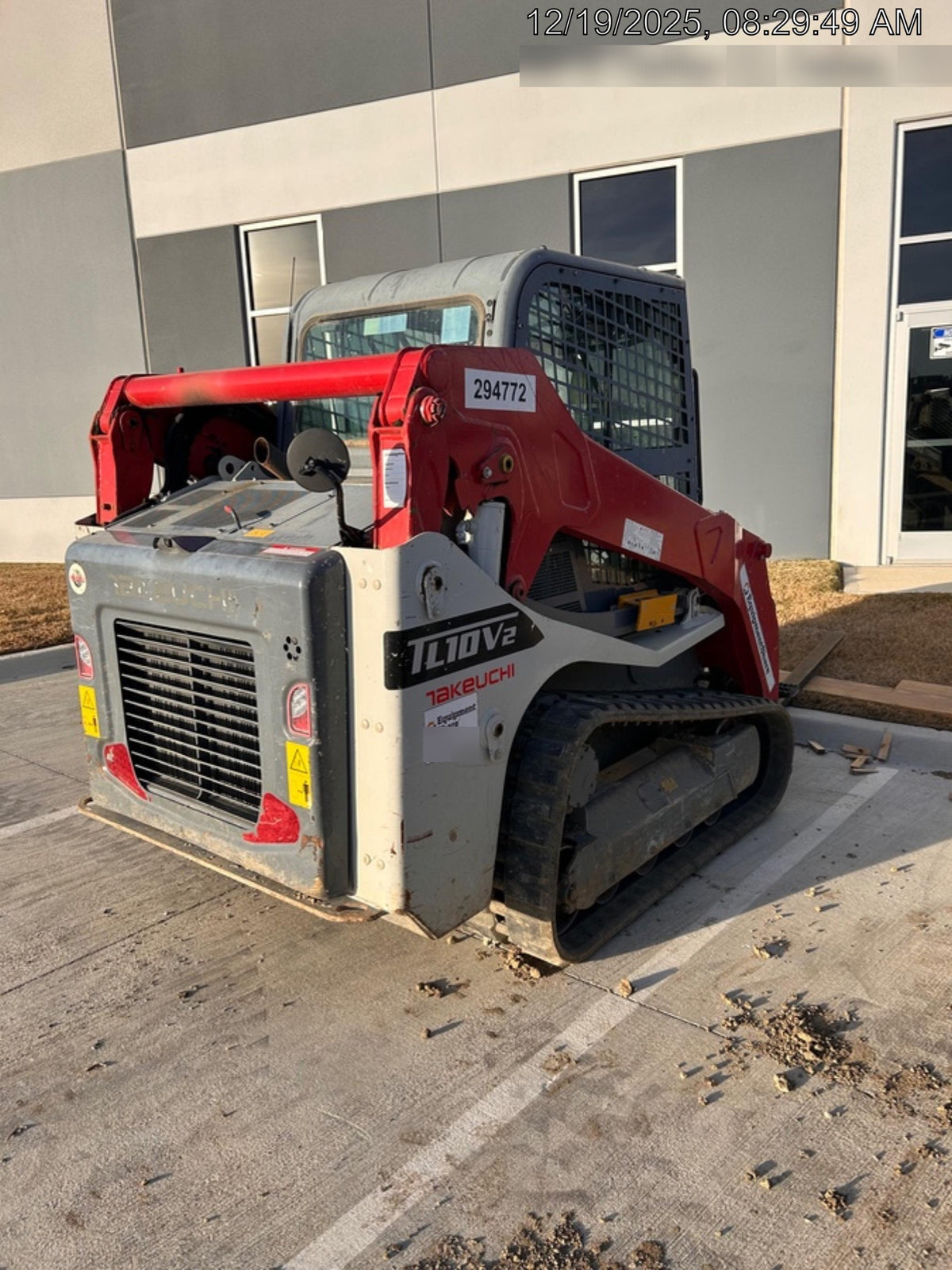 2023 TAKEUCHI TL10V2-CR