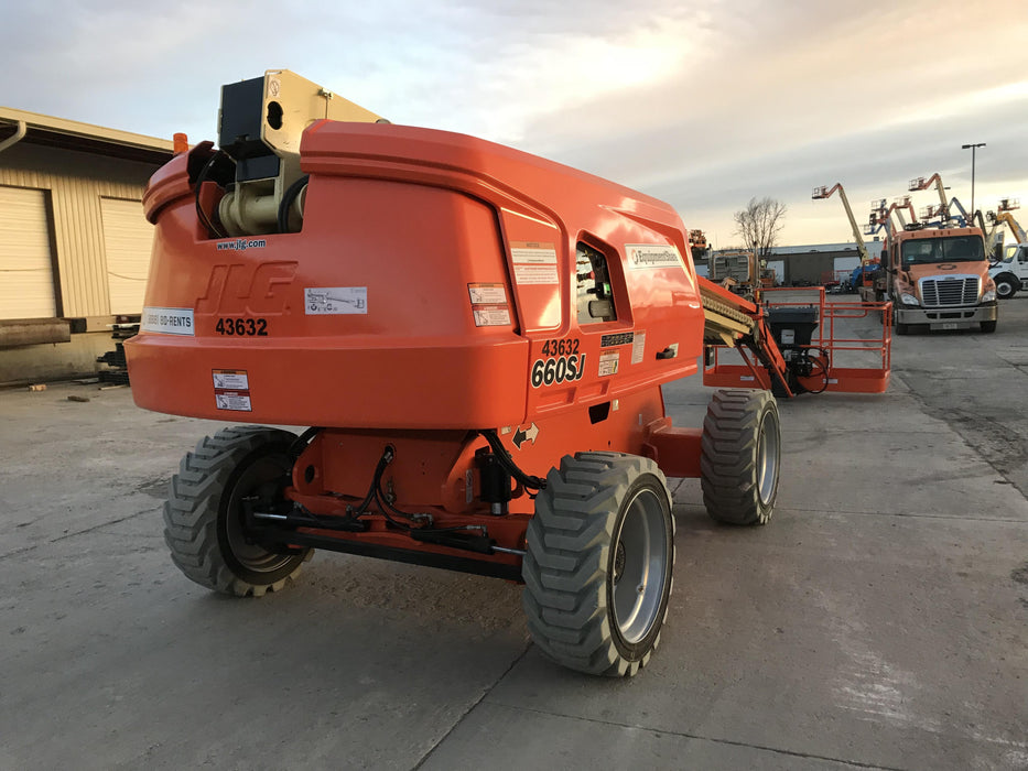 2019 JLG 660SJ