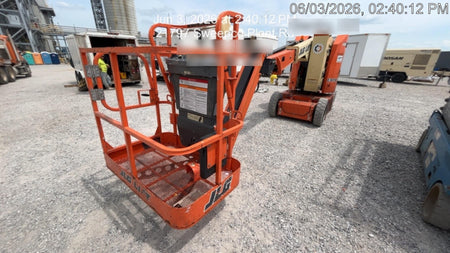 2019 JLG E300AJP